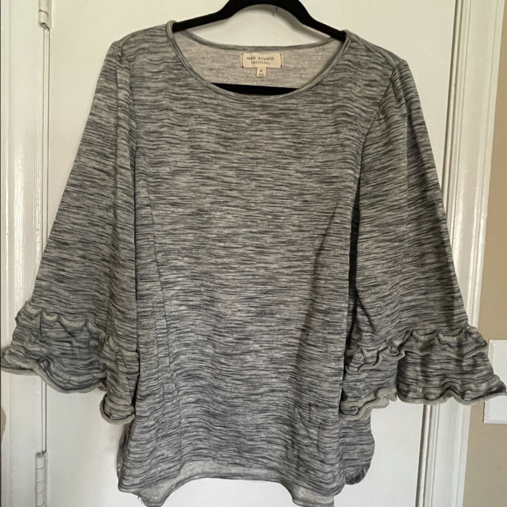 Max Studio casual sweater